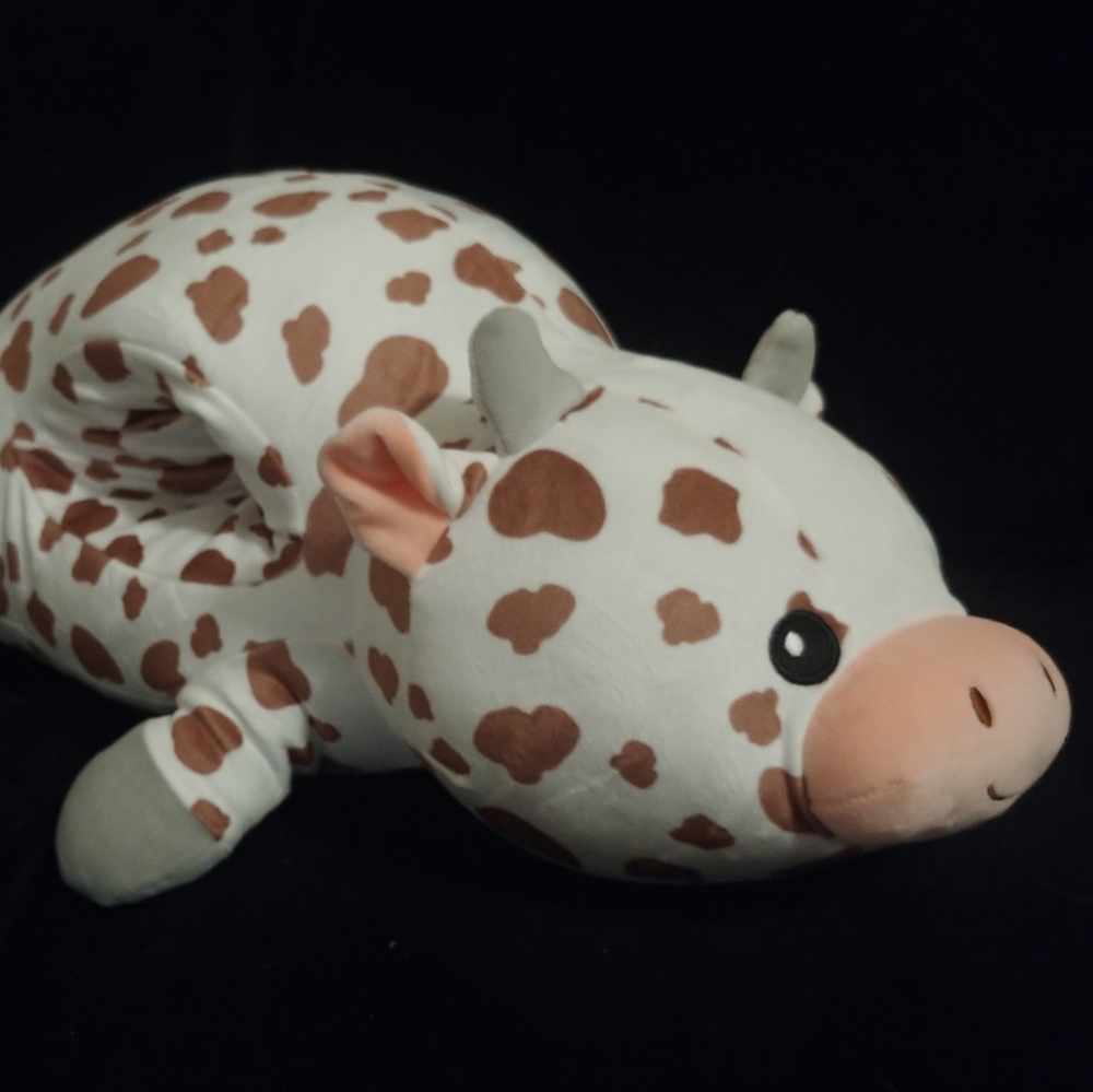 Aniceta Cow Hugmallow - Picture 4 of 4